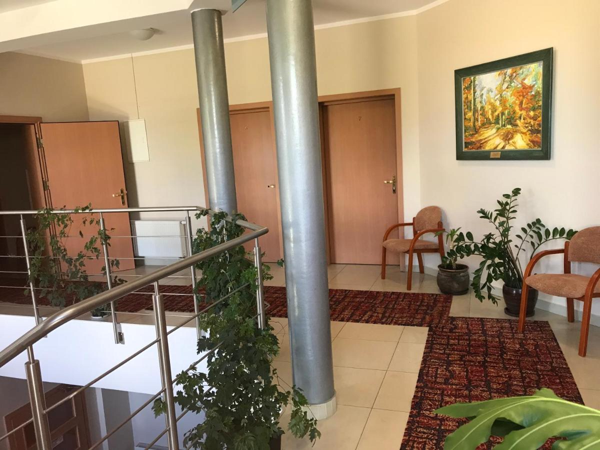Motel Pintal Гожов Велкополски Екстериор снимка